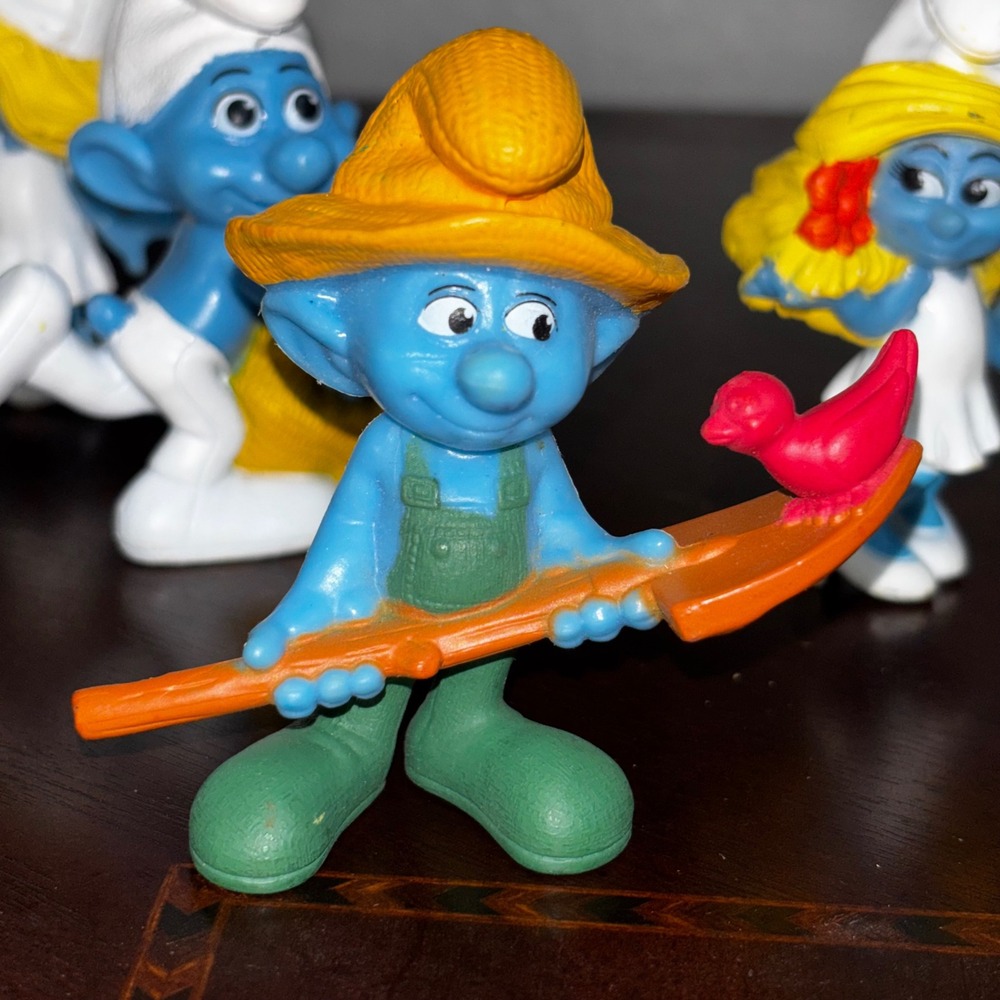 Vintage Smurfs PVC Figures Lot of 7 Smurfette Hefty Greedy Jokey Toy Collectible - Picture 6 of 13